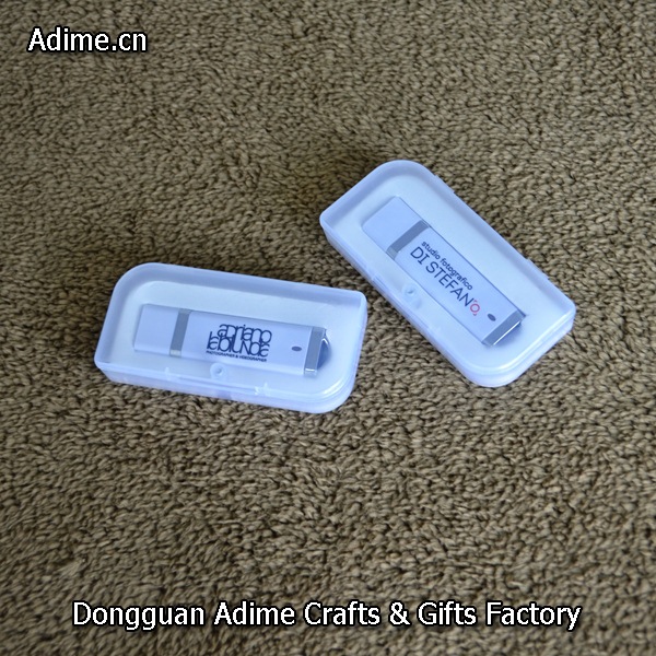 plastic usb flash drive